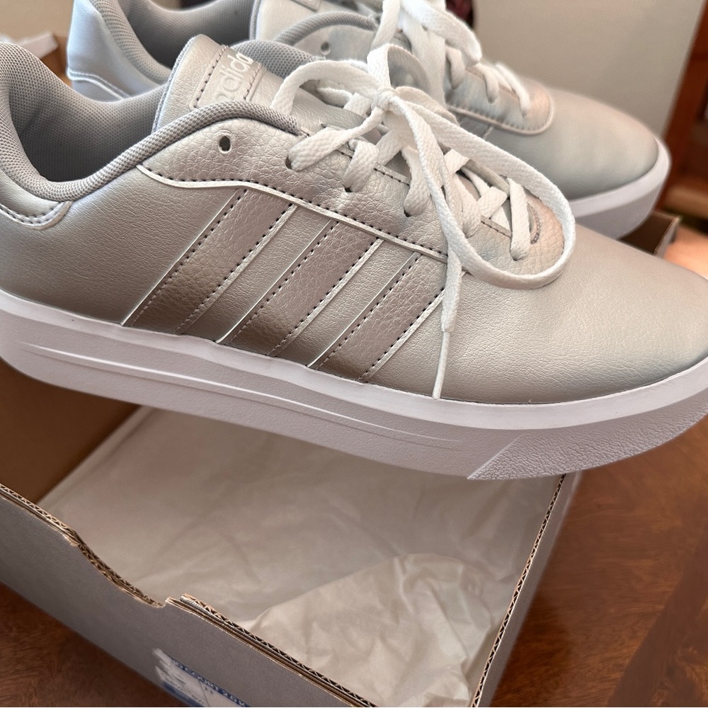 Adidas women’s court platform silver sneakers
